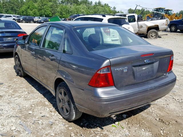 1FAHP34N67W363132 - 2007 FORD FOCUS ZX4 GRAY photo 3