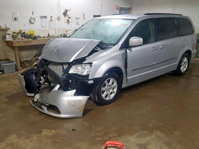 2A4RR5DG3BR605456 - 2011 CHRYSLER TOWN & COU GRAY photo 2