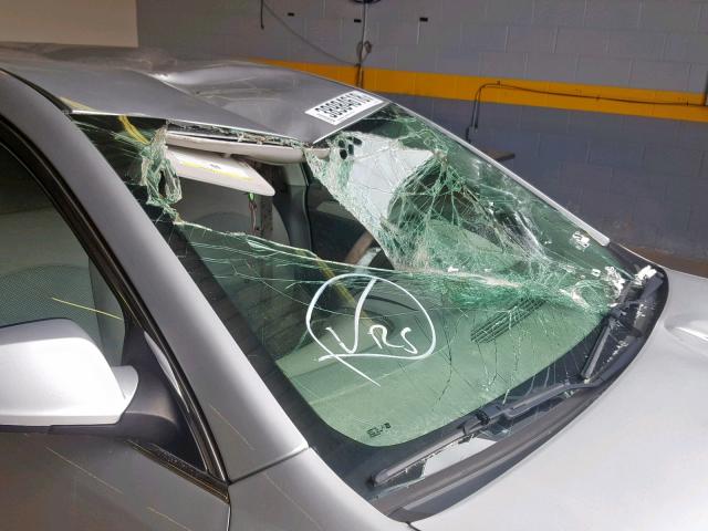 1G1ZC5E00CF352395 - 2012 CHEVROLET MALIBU 1LT 银色 照片 9