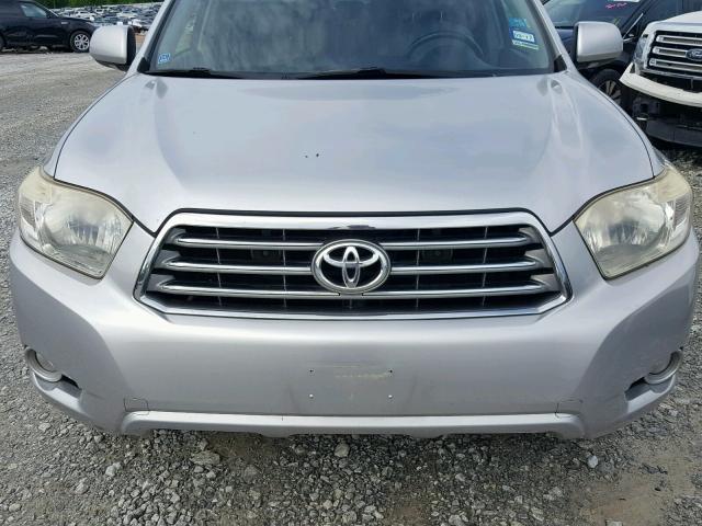 JTEDS42A982054031 - 2008 TOYOTA HIGHLANDER SILVER photo 9