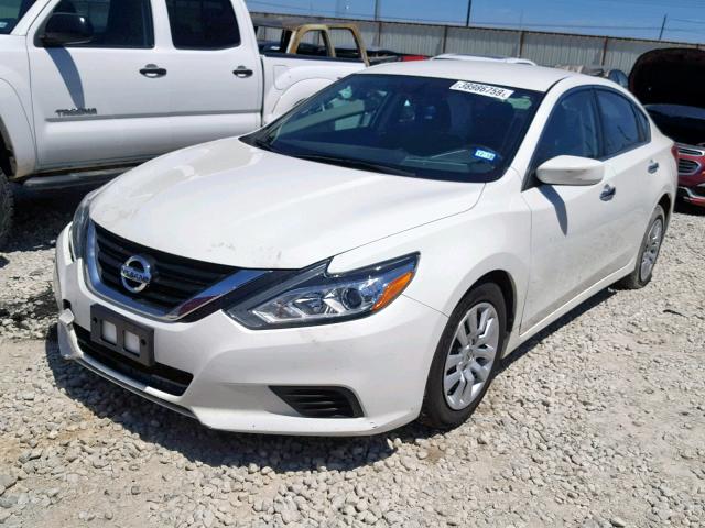 1N4AL3AP1HN348824 - 2017 NISSAN ALTIMA 2.5 WHITE photo 2