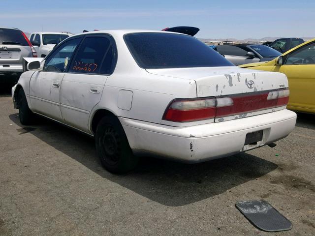 1NXBB02E5VZ629289 - 1997 TOYOTA COROLLA DX WHITE photo 3