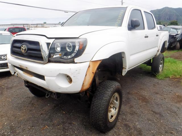 5TELU42N16Z210195 - 2006 TOYOTA TACOMA DOU WHITE photo 2