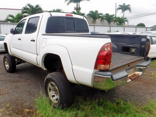 5TELU42N16Z210195 - 2006 TOYOTA TACOMA DOU WHITE photo 3