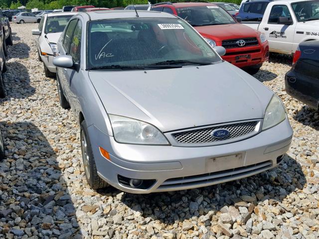 1FAFP38ZX5W182245 - 2005 FORD FOCUS ZX4 SILVER photo 1