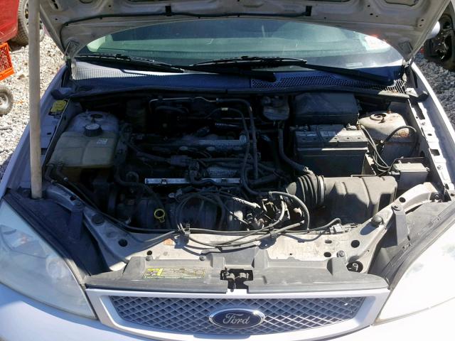 1FAFP38ZX5W182245 - 2005 FORD FOCUS ZX4 SILVER photo 7