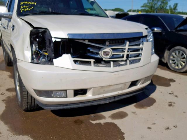 1GYFK63888R123202 - 2008 CADILLAC ESCALADE L WHITE photo 9