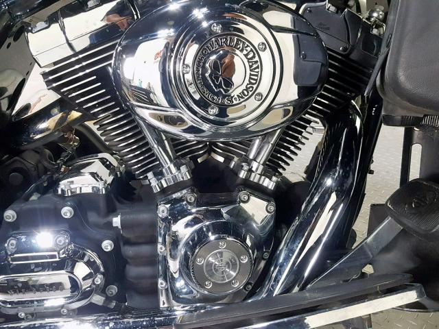 1HD1FC4158Y680349 - 2008 HARLEY-DAVIDSON FLHTCUI BLACK photo 12