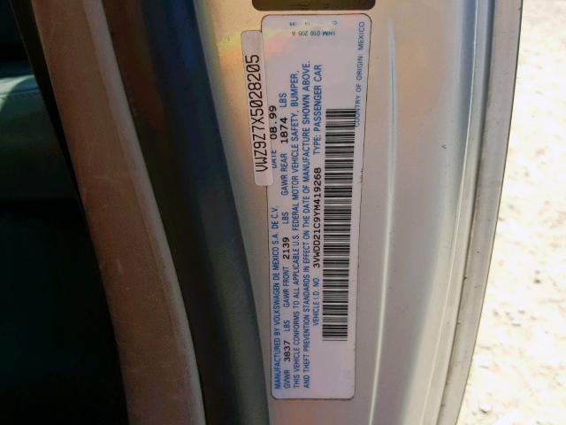 3VWDD21C9YM419268 - 2000 VOLKSWAGEN NEW BEETLE ნაცრისფერი ფოტო 10