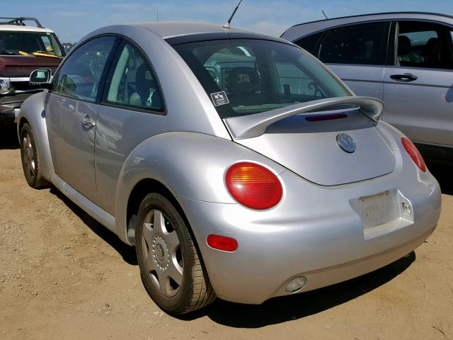 3VWDD21C9YM419268 - 2000 VOLKSWAGEN NEW BEETLE ნაცრისფერი ფოტო 3