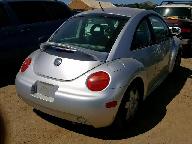 3VWDD21C9YM419268 - 2000 VOLKSWAGEN NEW BEETLE ნაცრისფერი ფოტო 4