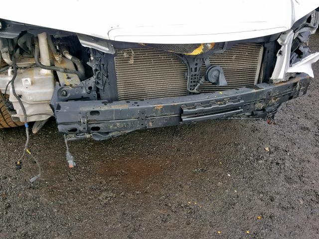 KMHFC46F27A244141 - 2007 HYUNDAI AZERA SE SILVER photo 9