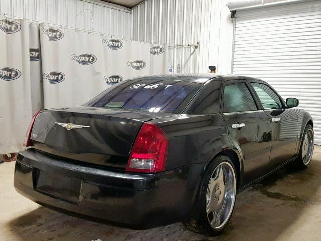 2C3KA43R76H212863 - 2006 CHRYSLER 300 BLACK photo 4