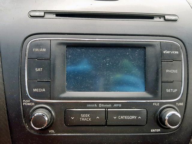 KNAFX4A88E5111419 - 2014 KIA FORTE EX SILVER photo 9