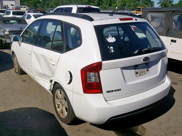 KNAFG526187128591 - 2008 KIA RONDO LX WHITE photo 3