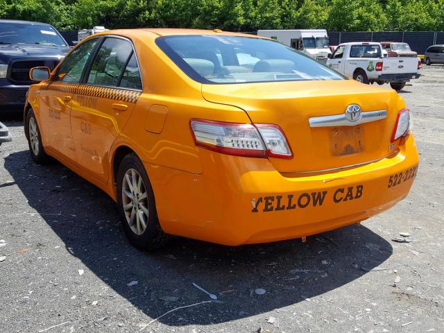 4T1BB3EK8AU115577 - 2010 TOYOTA CAMRY HYBR YELLOW photo 3