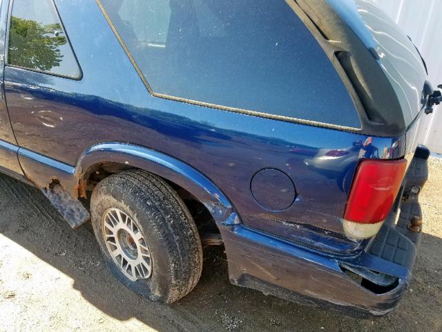 1GNCT18W52K218498 - 2002 CHEVROLET BLAZER BLUE photo 9