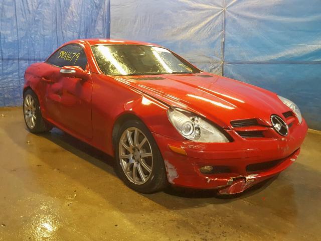 WDBWK56F15F063429 - 2005 MERCEDES-BENZ SLK 350 RED photo 1