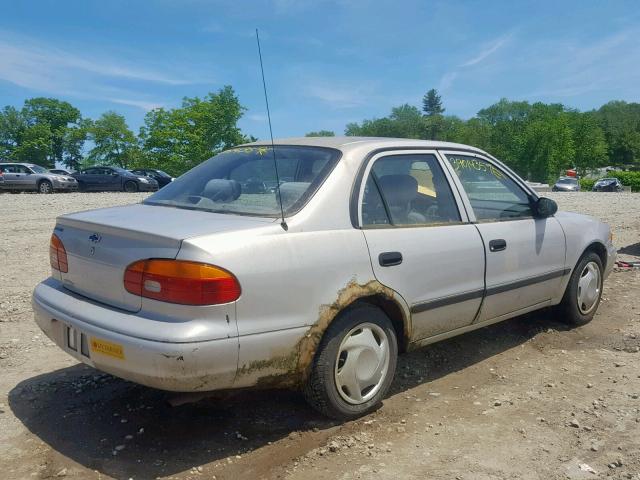 1Y1SK52852Z419054 - 2002 CHEVROLET GEO PRIZM SILVER photo 4