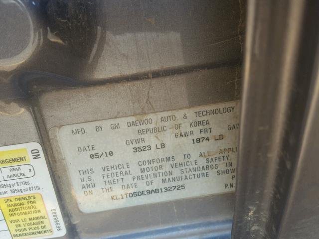 KL1TD5DE9AB132725 - 2010 CHEVROLET AVEO LS GRAY photo 10