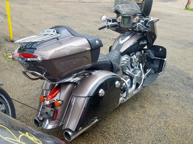 56KTRAAAXJ3367398 - 2018 INDIAN MOTORCYCLE CO. ROADMASTER BEIGE photo 4