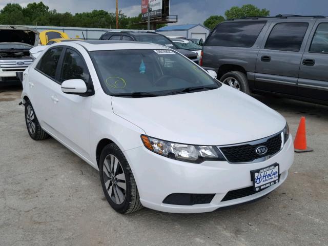 KNAFU4A25D5678108 - 2013 KIA FORTE EX WHITE photo 1