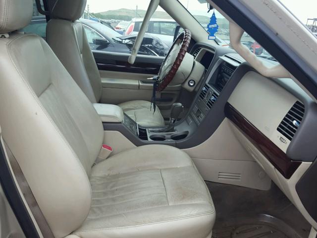 5LMEU88H84ZJ17810 - 2004 LINCOLN AVIATOR 棕色 照片 5