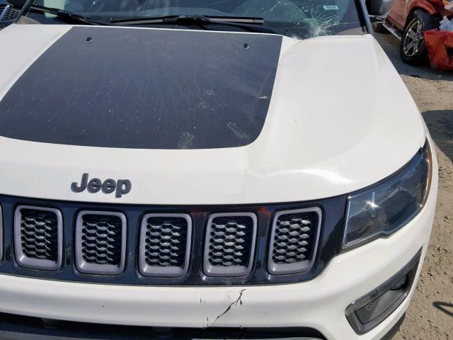 3C4NJDDB3KT617839 - 2019 JEEP COMPASS TR WHITE photo 9