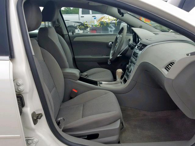 1G1ZC5E19BF209744 - 2011 CHEVROLET MALIBU 1LT WHITE photo 5
