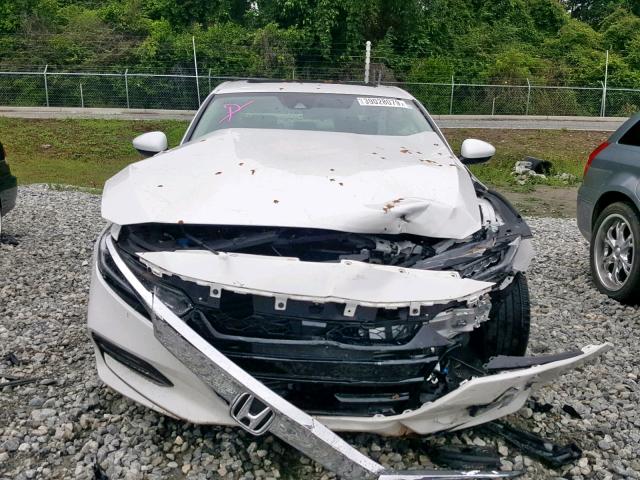 1HGCV1F46JA205589 - 2018 HONDA ACCORD EX WHITE photo 9