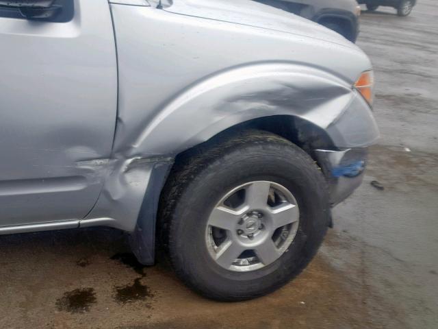 1N6AD07WX6C461374 - 2006 NISSAN FRONTIER C GRAY photo 9