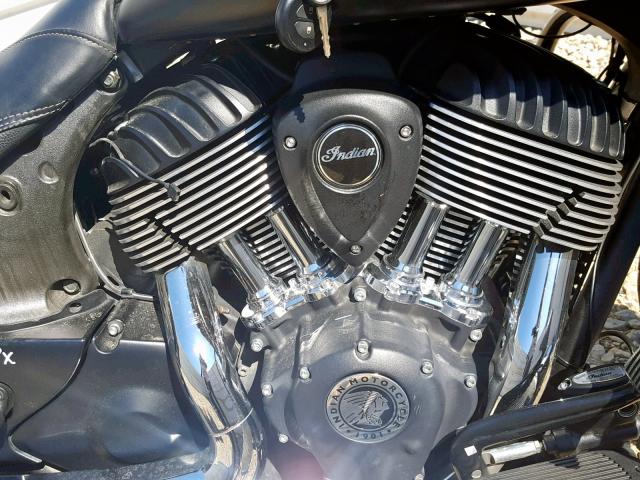 56KTCDAA4J3367044 - 2018 INDIAN MOTORCYCLE CO. CHIEFTAIN BLACK photo 7