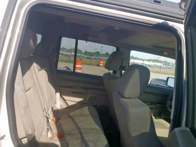 1J8HH48N48C156678 - 2008 JEEP COMMANDER SILVER photo 6