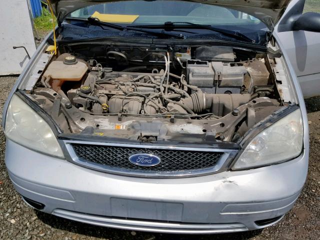 1FAFP34N77W308793 - 2007 FORD FOCUS ZX4 SILVER photo 7