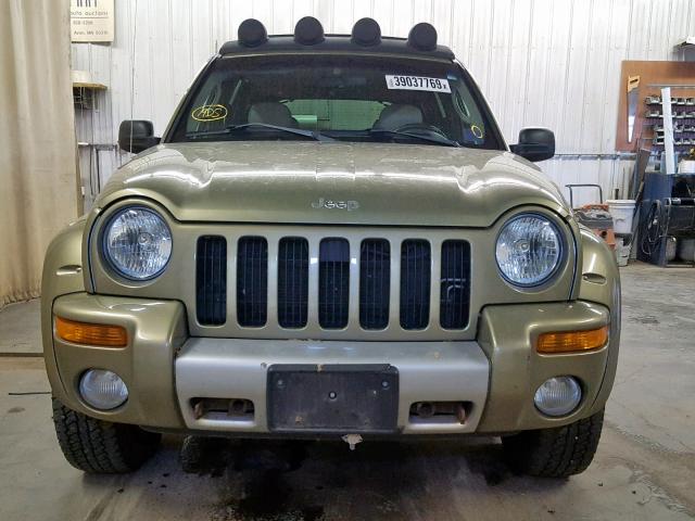 1J4GL38KX4W186785 - 2004 JEEP LIBERTY RE GREEN photo 9