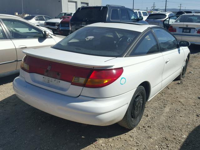 1G8ZG1272VZ182803 - 1997 SATURN SC2 WHITE photo 4