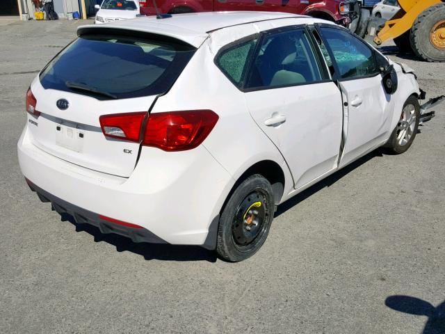 KNAFU5A2XC5643956 - 2012 KIA FORTE EX WHITE photo 4