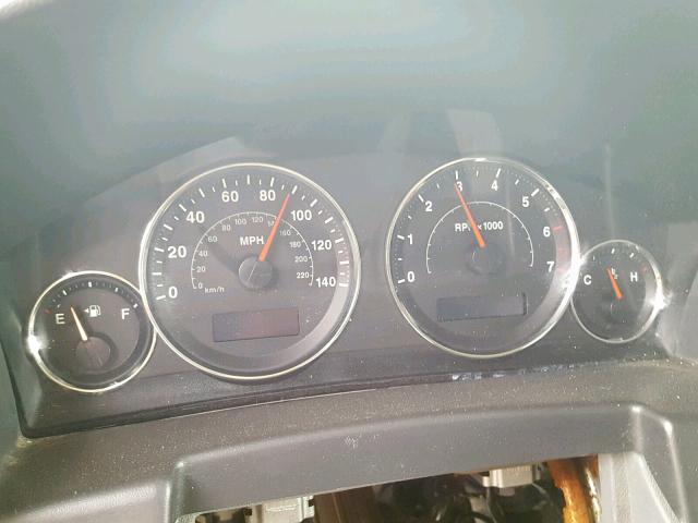 1J8HG48K96C354742 - 2006 JEEP COMMANDER SILVER photo 8