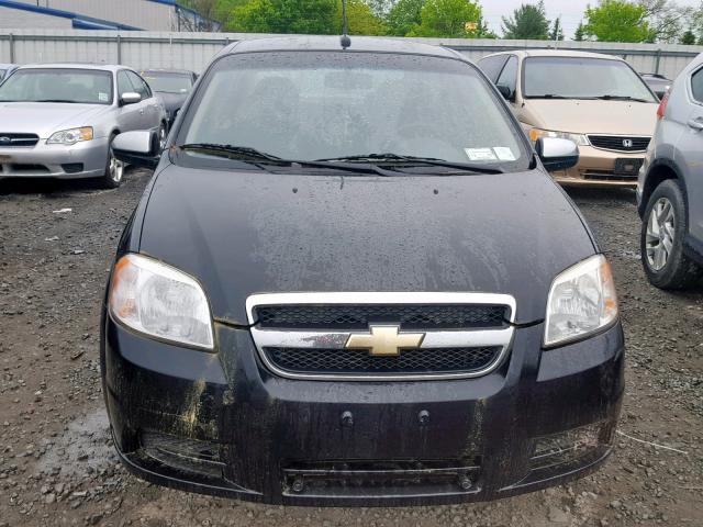 KL1TD56E19B317179 - 2009 CHEVROLET AVEO LS BLACK photo 9