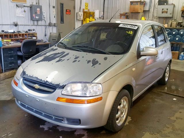 KL1TG62605B325280 - 2005 CHEVROLET AVEO LT SILVER photo 2