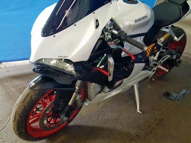 ZDM14BUW7FB024512 - 2015 DUCATI SUPERBIKE WHITE photo 9