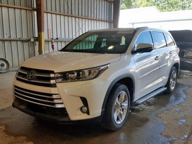 5TDYZRFHXJS266635 - 2018 TOYOTA HIGHLANDER WHITE photo 2