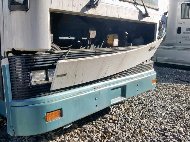 1RF120618P2010345 - 1993 ROADMASTER RAIL DYANASTER WHITE photo 9