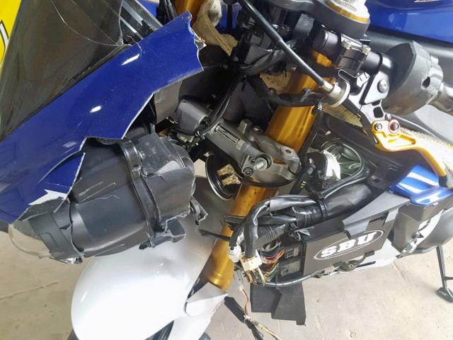 JYARN23E5DA016072 - 2013 YAMAHA YZFR1 BLUE photo 9