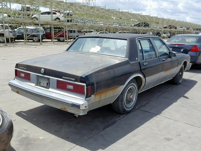 1G2AT69H4EX209834 - 1984 PONTIAC PARISIENNE BLACK photo 4