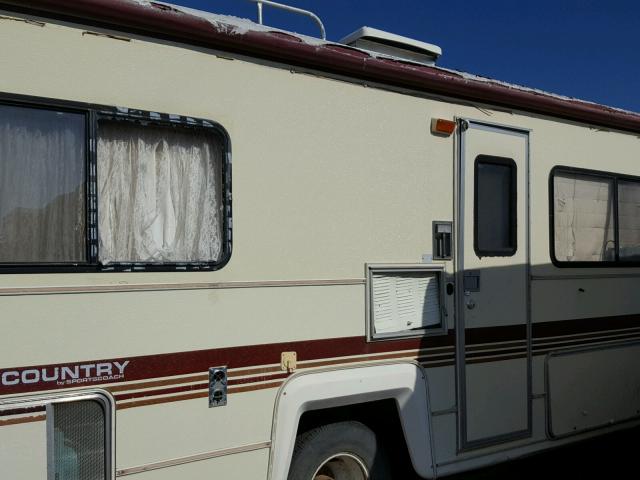 1GBJP37W5D3321424 - 1984 DUTCHMEN MOTORHOME  WHITE photo 10