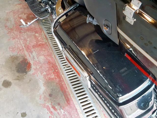 1HD1FCW173Y638903 - 2003 HARLEY-DAVIDSON FLHTCUI BLACK photo 10