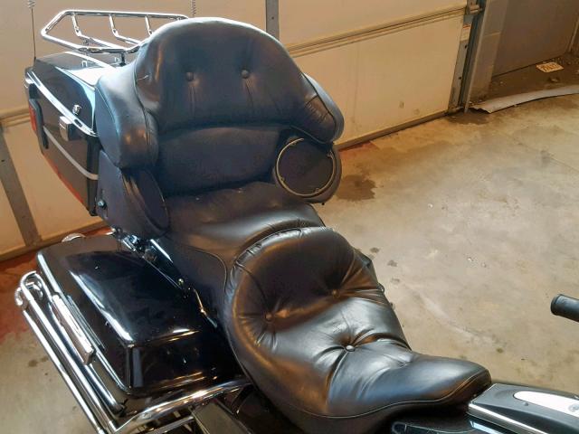 1HD1FCW173Y638903 - 2003 HARLEY-DAVIDSON FLHTCUI BLACK photo 6