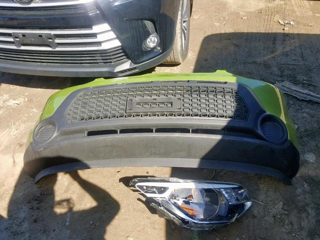 KNDJN2A20F7768921 - 2015 KIA SOUL GREEN photo 9