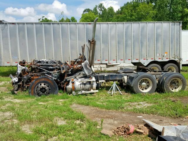 1FUJA6CKX6LW44946 - 2006 FREIGHTLINER CONVENTION SILVER photo 10